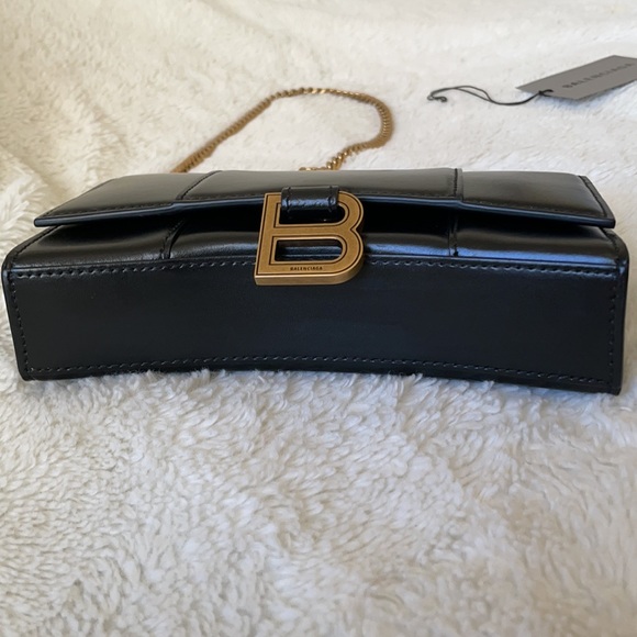 Balenciaga hourglass leather wallet on chain - Picture 4 of 11